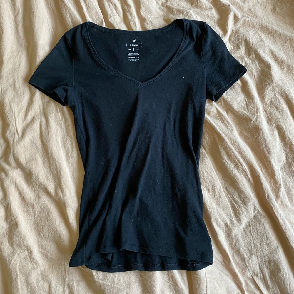 AMERICAN EAGLE T SHIRT